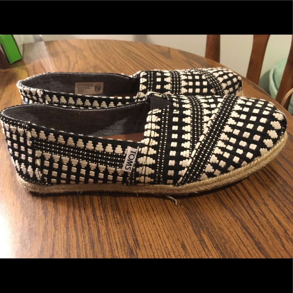 Toms slip on shoes
